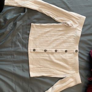 Long sleeve crop top